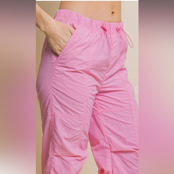 38 Fabulous Parachute Pants with Elastic Waist - Picture 4 of 6